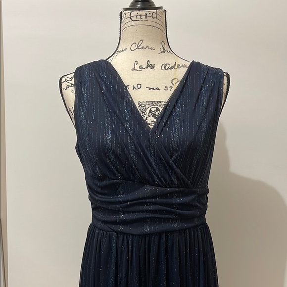 Alexa B Nites Metallic Blue V Neck Maxi Dress Size 6 - Picture 4 of 11